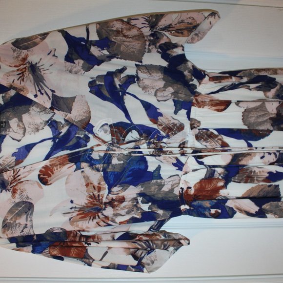 DRESS - Picture 2 of 4